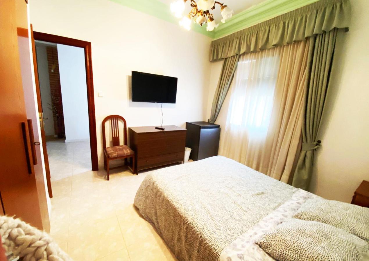 La Malvarrosa Beach Rooms In Shared Apartment Valencia Exterior photo