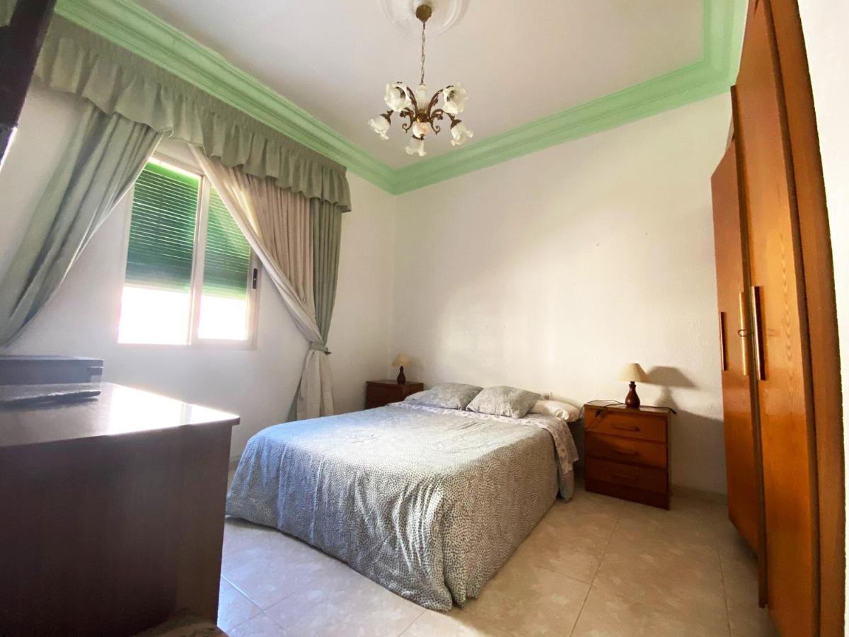 La Malvarrosa Beach Rooms In Shared Apartment Valencia Exterior photo